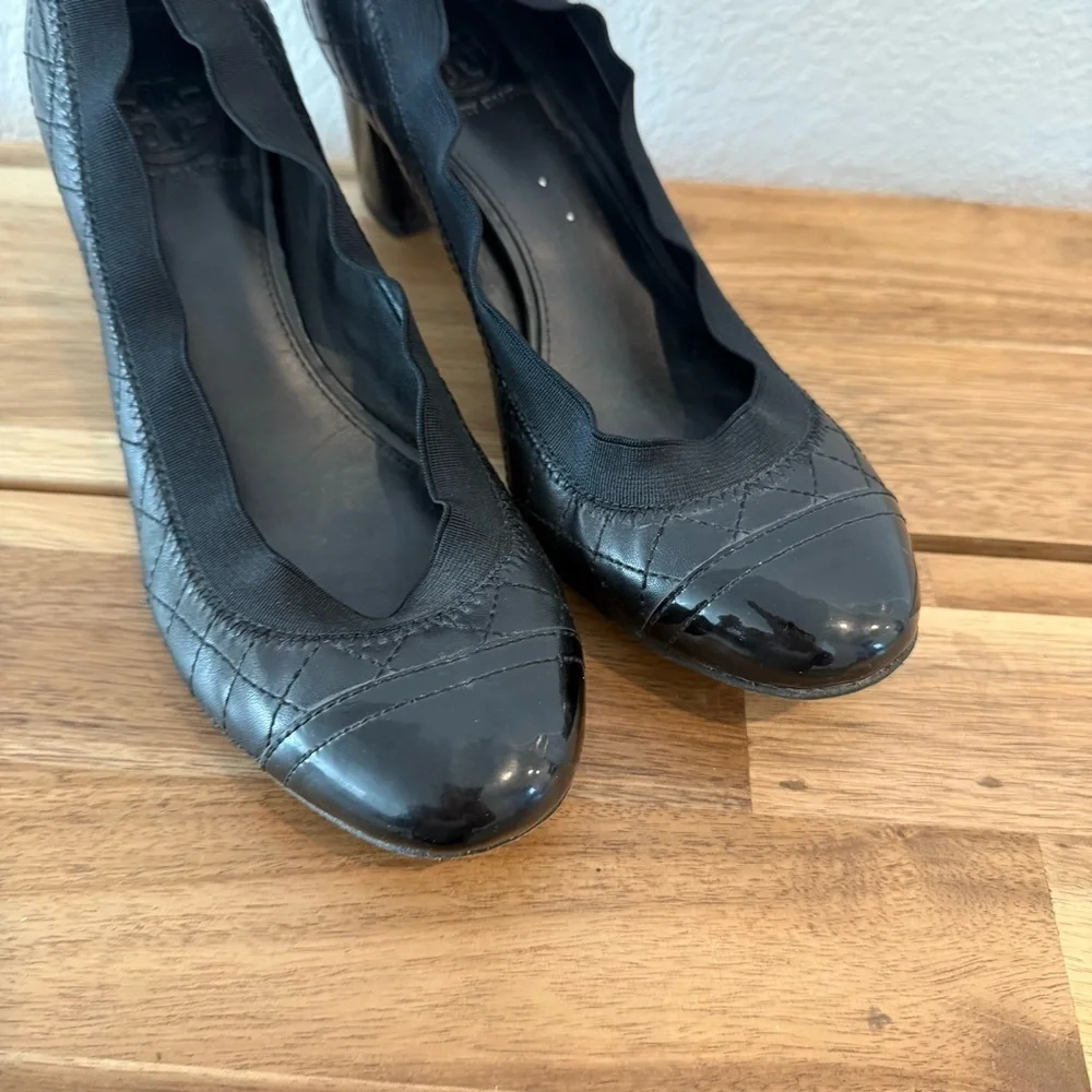 Tory Burch- Carrie Quilted Cap Toe Block Heels - Size 7.5